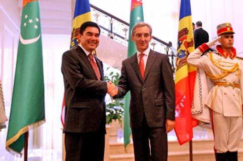presedintele turcmenistanului iurie leanca copy.jpg
