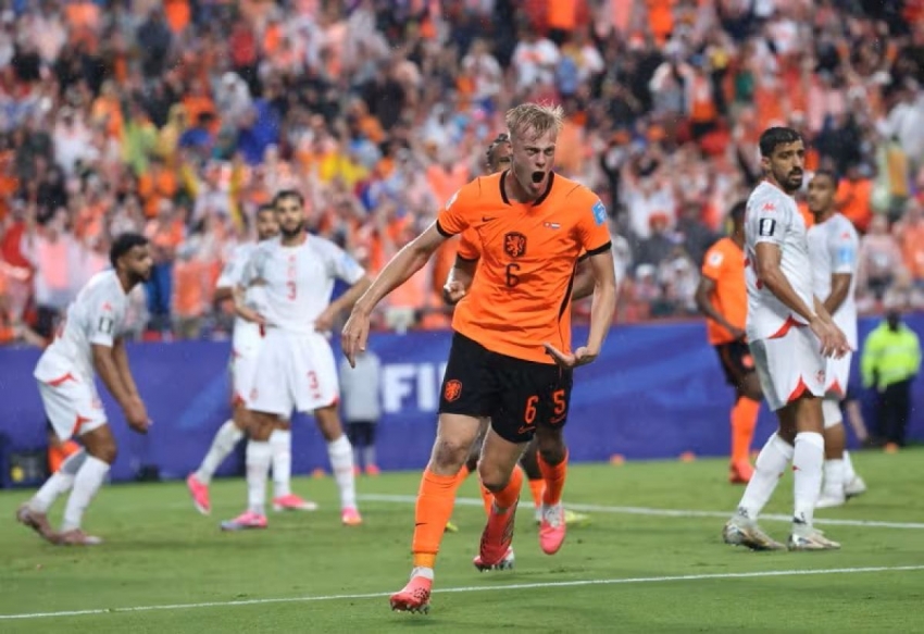 CM-2026. TUNISIA – OLANDA 1-3, JAPONIA – SUEDIA 1-1