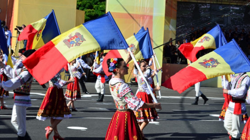 A MAI TRECUT ÎNCĂ O ZI A LIMBII ROMÂNE ”ROMGLEZE” ȘI ”ROM-MOLDO-RUSE”