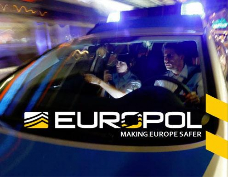 Europol a rupt o tentacula a Camorrei. 44 de persoane au fost arestate