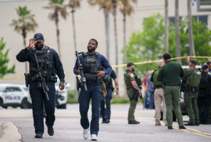 Schimb de focuri soldate cu 10 răniți într-un centru comercial la Baton Rouge, în Louisiana