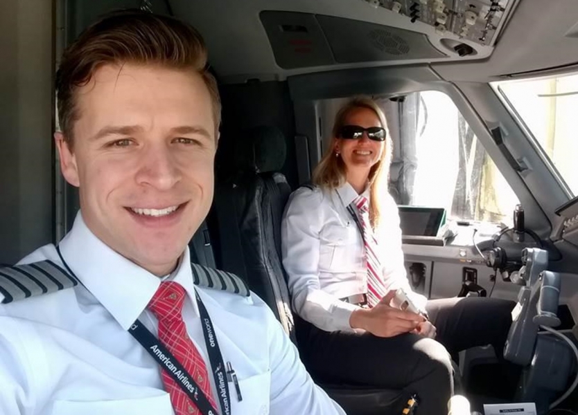 DE CE PILOȚII DE AVIOANE NU TREBUIE SĂ POARTE BARBĂ?