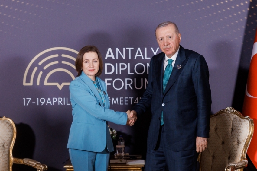 CRONICA SĂPTĂMÎNII POLITICE