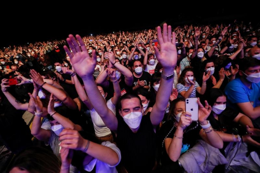 Nici o contaminare dupa concertul-test organizat in Barcelona cu 5.000 de spectatori