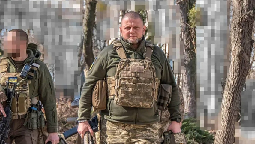 FOSTUL ȘEF AL ARMATEI UCRAINENE, VALERII ZALUJNÎI, A ANUNȚAT OFICIAL CĂ VA CANDIDA LA ALEGERILE PREZIDENȚIALE FOSTUL ȘEF AL ARMATEI UCRAINENE, VALERII ZALUJNÎI, A ANUNȚAT OFICIAL CĂ VA CANDIDA LA ALEGERILE PREZIDENȚIALE