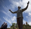 O STATUIE A LUI MANDELA A FOST DEZVELITĂ ÎN AFRICA DE SUD