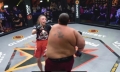 ”Lupta rusinii”: Aleksandra Stepakova a intrat in ring cu un barbat cu 180 de kilograme mai greu