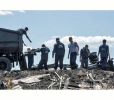ZBORUL MH17: UNUL DINTRE PASAGERI A FOST DESCOPERIT CU O MASCĂ DE OXIGEN PE FAŢĂ