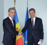 GÜNTHER OETTINGER VA PARTICIPA LA LANSAREA LUCRĂRILOR DE CONSTRUCŢIE A GAZODUCTULUI UNGHENI-IAŞI