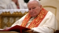 Un hot care a furat o sticluta cu singele Papei Ioan Paul al II-lea a fost prins