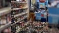 O englezoaica ”tacuta” a spart peste 500 de sticle de alcool intr-un magazin