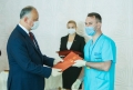 IGOR DODON LE-A OFERIT DIPLOME DE ONOARE MEDICILOR DE LA SPITALUL DE COPII „V. IGNATENCO” IGOR DODON LE-A OFERIT DIPLOME DE ONOARE MEDICILOR DE LA SPITALUL DE COPII „V. IGNATENCO”