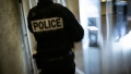Politia franceza a folosit grenade speciale pentru a pune capat unei petreceri ilegale cu sute de oameni