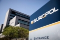 Europolul a dezmembrat o retea de traficanti de migranti care folosea avioane private