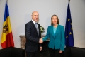 FEDERICA MOGHERINI, IN DIALOG CU PAVEL FILIP: R. MOLDOVA POATE MIZA PE SUSTINEREA DEPLINA A UE IN MODERNIZAREA TARII