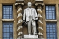 O palma data agresivitatii Corectitudinii Politice: Universitatea Oxford renunta la demontarea statuii controversate a colonizatorului Cecil Rhodes