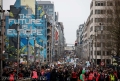 Duminică, la Bruxelles, circa 20.000 de persoane au mărşăluit pentru a cere măsuri împotriva schimbărilor climatice