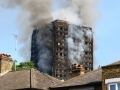 INCENDIU INTR-UN BLOC-TURN DIN LONDRA