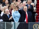 Fotografiile de la ceremonia de investire a lui Trump au fost editate pentru a arata ca au fost mai multi oameni