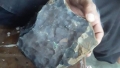 Un indonezian s-a umplut de bani dupa ce a vindut o piatra bizara care i-a cazut in casa, prin acoperis