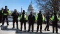 Ani grei de inchisoare pentru un fost politist american care a fost implicat in asaltul asupra Capitoliului