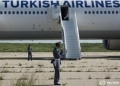 UN AVION AL TURKISH AIRLINES CU DESTINATIA BASEL A REVENIT LA ISTANBUL DUPA O AMENINTARE CU BOMBA