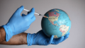 Campania mondială de vaccinare, cel mai mare test moral al timpurilor noastre