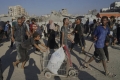 Camioane cu ajutor umanitar ONU încep să se deplaseze din Egipt către Fîşia Gaza