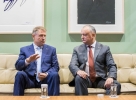 IGOR DODON L-A FELICITAT PE KLAUS IOHANNIS CU OCAZIA ZILEI DE NASTERE