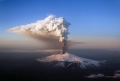 Vulcanul Etna din Italia: Nivelul de vigilenta ridicat de la ‘verde’ la ‘galben’