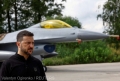 În urma prăbuşirii unui avion F-16, Zelenski l-a demis pe comandantul forţelor aeriene